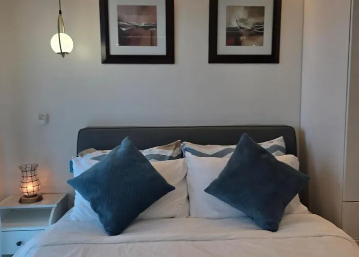 Apartamento Bgc Uptown Parksuites Spacious Cosy Vibe One Bedroom Unit With Balcony And View