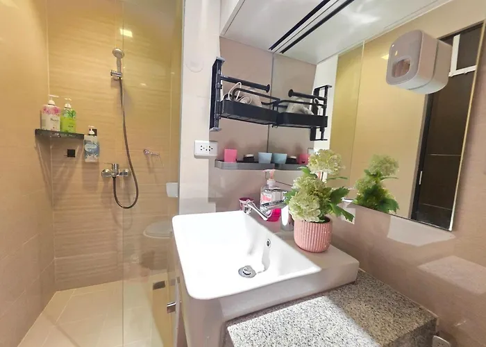 Bgc Uptown Parksuites Spacious Cosy Vibe One Bedroom Unit With Balcony And View Apartamento